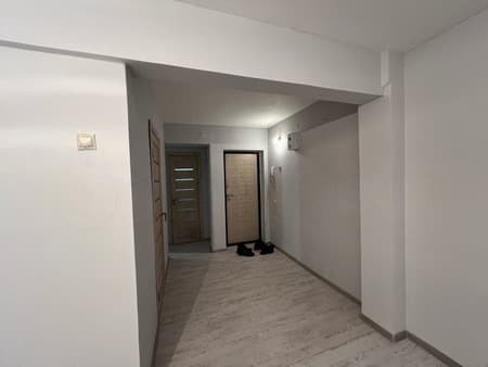 Продажа трехкомнатной квартиры, 57 м², этаж 3 из 5. Фото 2