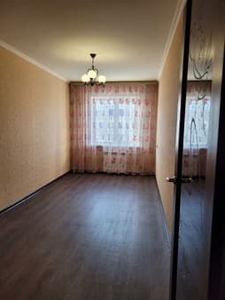 Продам трехкомнатную квартиру, 59 м², этаж 4 из 5. Фото 2