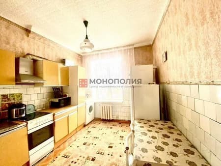 Продам трехкомнатную квартиру, 60.1 м², этаж 2 из 2. Фото 3