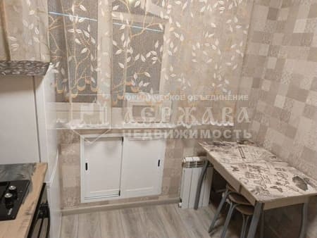 Аренда двухкомнатной квартиры, 44 м², этаж 3 из 4. Фото 4