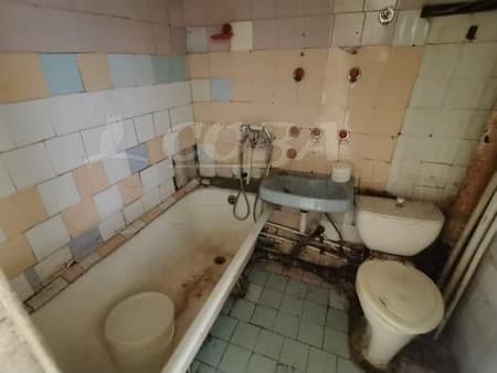 Продаю двухкомнатную квартиру, 41 м², этаж 3 из 5. Фото 3