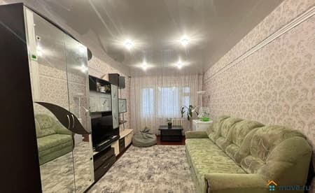 Продается трехкомнатная квартира, 59.44 м², этаж 2 из 5. Фото 1