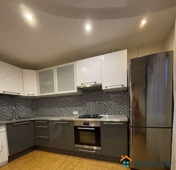 Сдам однокомнатную квартиру, 40 м², этаж 3 из 12. Фото 1