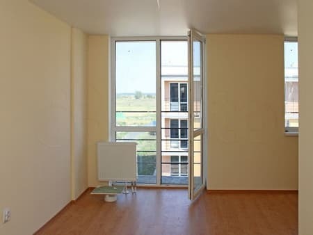 Купить двухкомнатную квартиру, 42.2 м², этаж 1 из 4. Фото 2