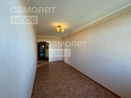 Продать двухкомнатную квартиру, 58 м², этаж 2 из 4. Фото 4