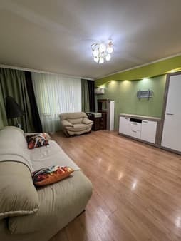 2-комн. квартира, 90 м²