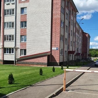 Продам однокомнатную квартиру, 40 м², этаж 2 из 5. Фото 1